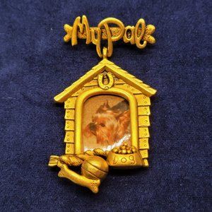 Danecraft My Pal gold brooch